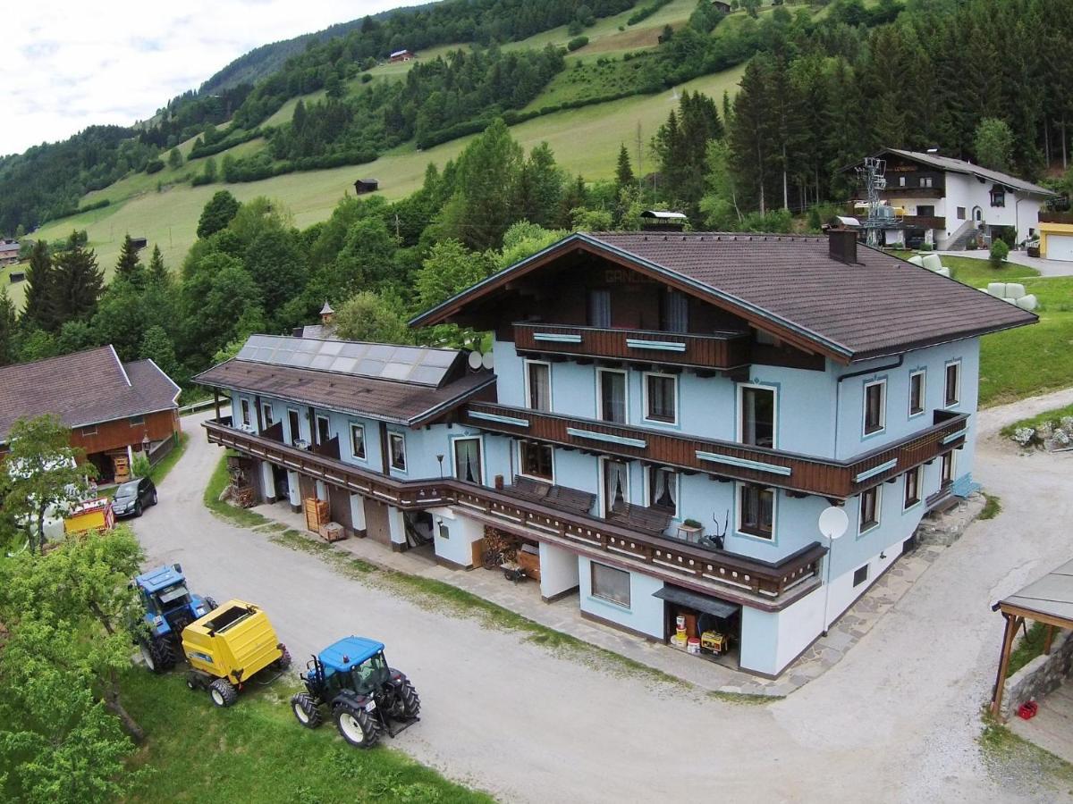 Spacious Apartment With Close To Skiing Points ミッタージル エクステリア 写真